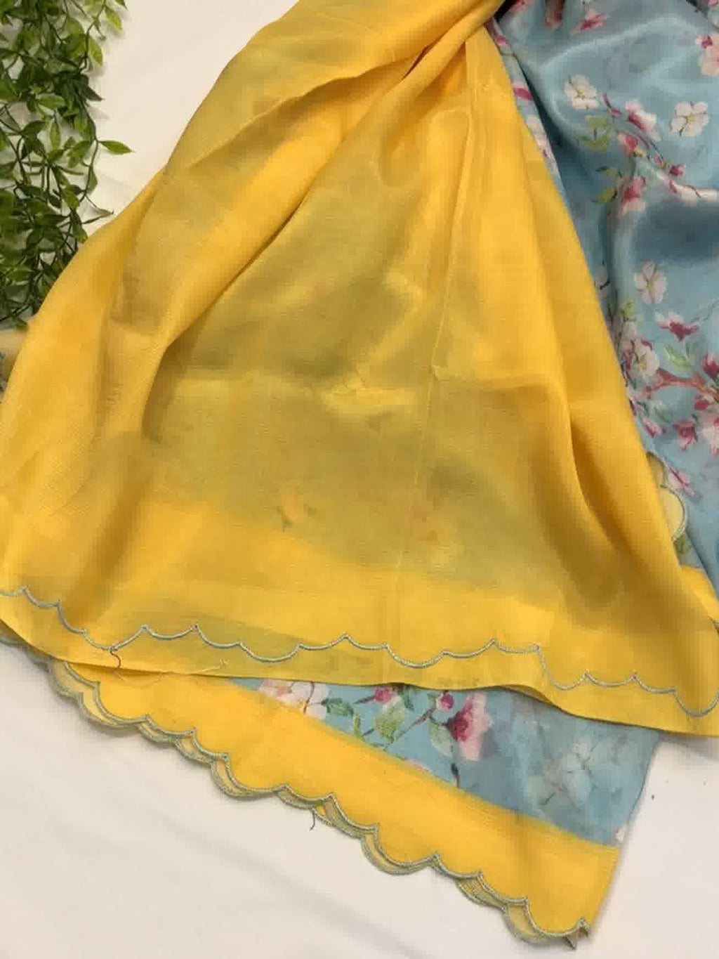 Sky blue Floral Printed Mangalgiri Saree with Scalloped Border