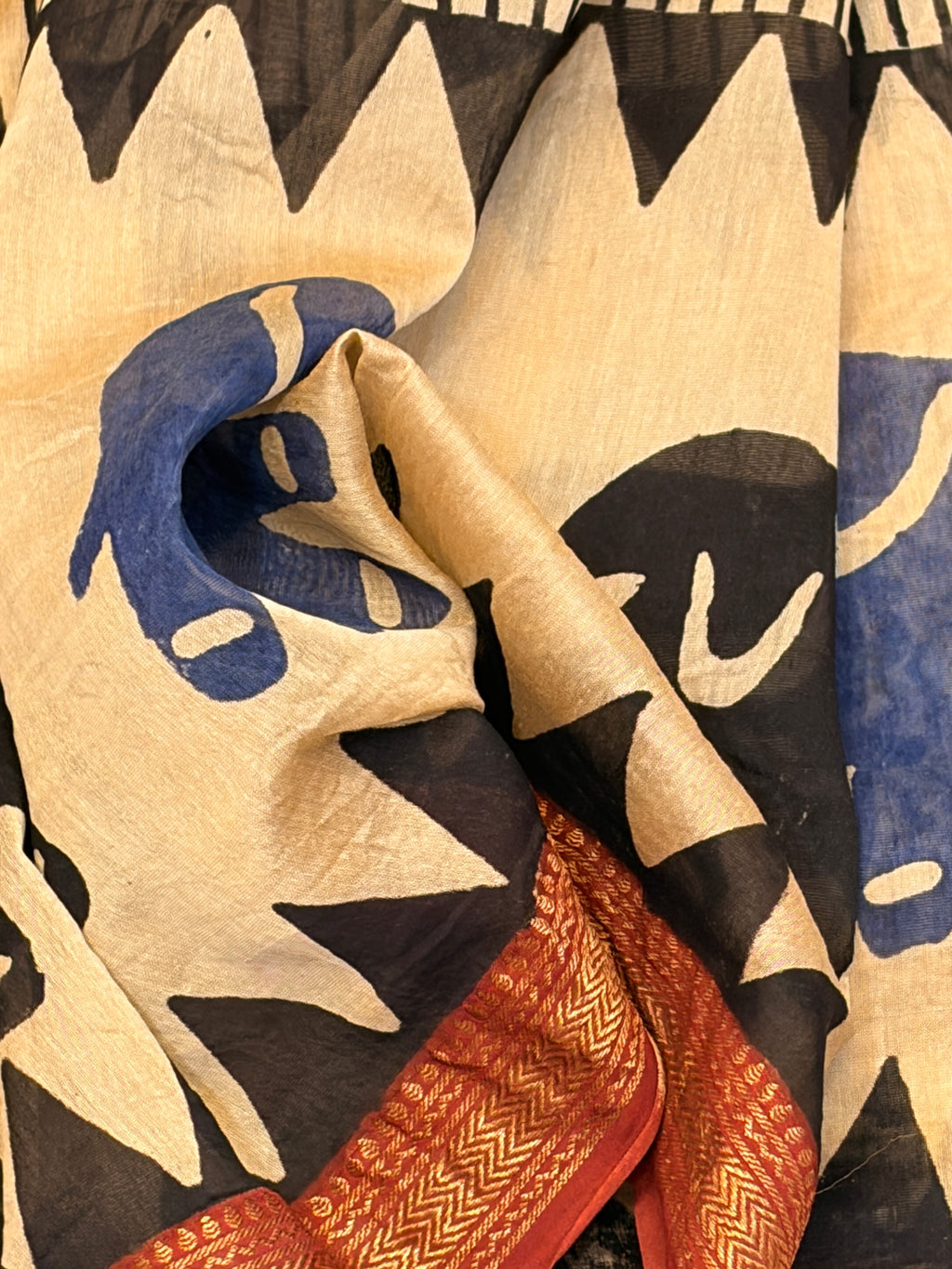 Black stripes with Royal Elephant motifs Maheshwari silk cotton Saree