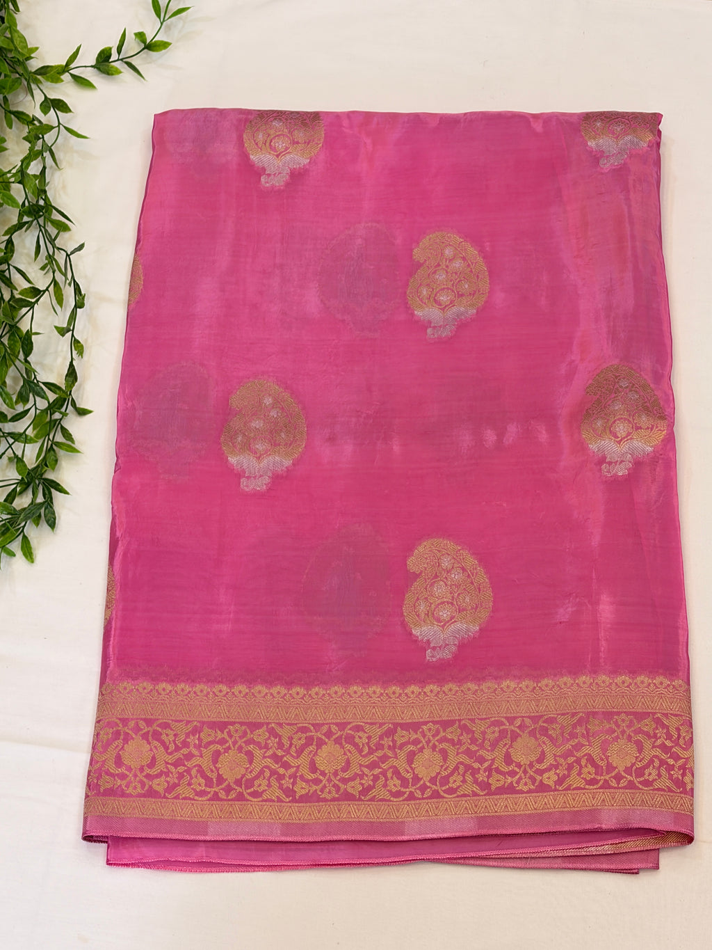 Pink mango silk Saree with Gold Paisley Weaving