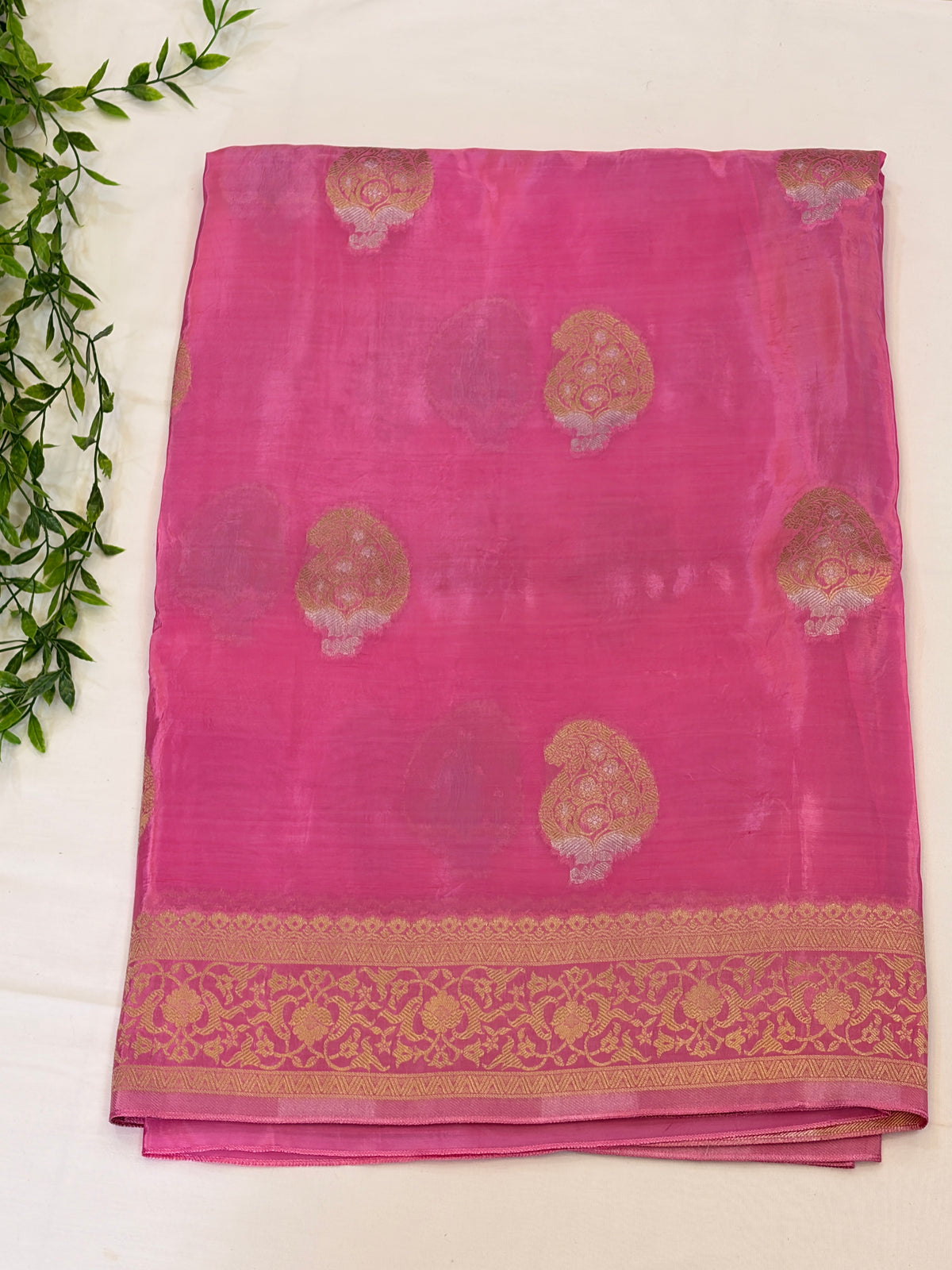 Pink mango silk Saree with Gold Paisley Weaving