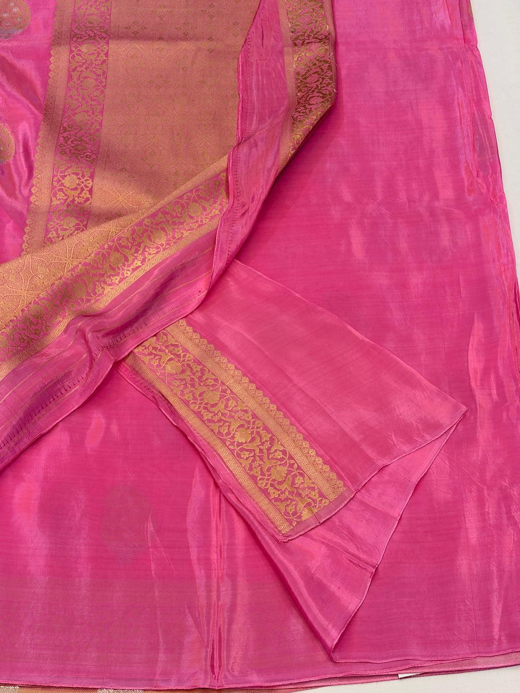 Pink mango silk Saree with Gold Paisley Weaving