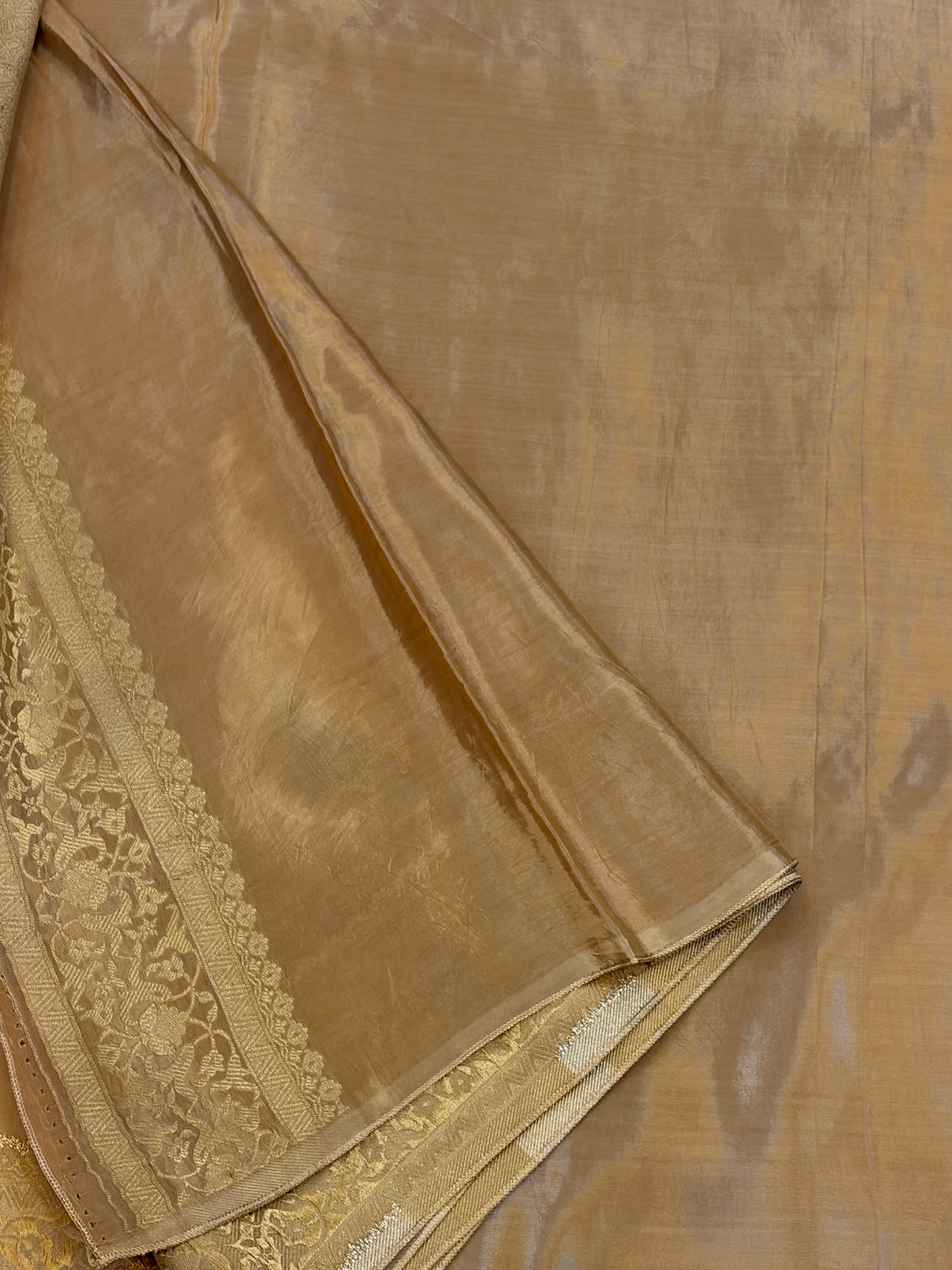 Gold mango silk Saree with Gold Paisley Weaving